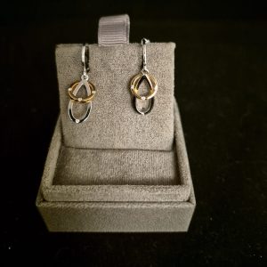 Örhänge 18k Roséguld/vitguld med 8 st CZ Stenar