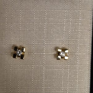 Örhänge 18k guld 0,10 ct diamanter 1 ex