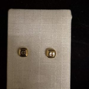 Örhänge 18k guld med Ametist. 1 ex