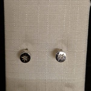 Örhänge vitguld 18k - med diamanter. 0,02 ct 1 ex