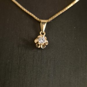 Hänge Crown guld 18 k med diamant 0,10 ct. 1 ex