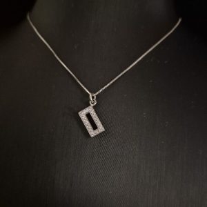 Hänge Kvadrat i vitguld 18 k med diamanter 0,20 ct. 1 ex