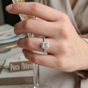 Piero Milano Valenza Italy - Diamantring med Smaragdslipad diamant. 0,50 ct. Nyhet!
