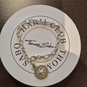 Thomas Sabo Charm classic armband  Medium . Kompass med sten Få ex kvar