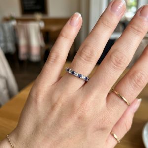 Stjärnringen -  Safir/Diamant ring 18 k vitguld. 0,18 ct totalt diamanter. 1 exemplar